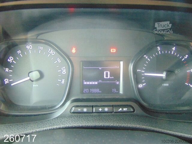 Панельний фургон PEUGEOT Expert 1.6 BlueHDI 95 L2 -KLIMA-