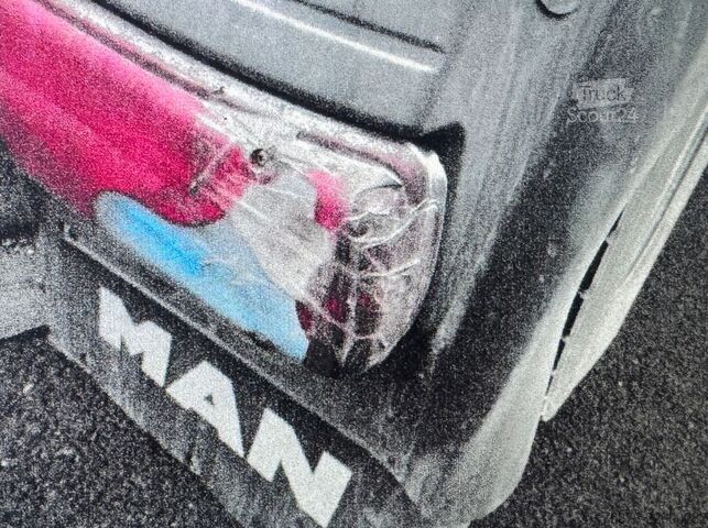 Standartinis vilkikas MAN TGX 18.510 beschädigt / damaged