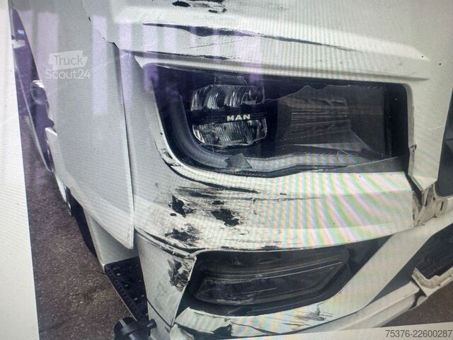Standartinis vilkikas MAN TGX 18.510 beschädigt /damaged