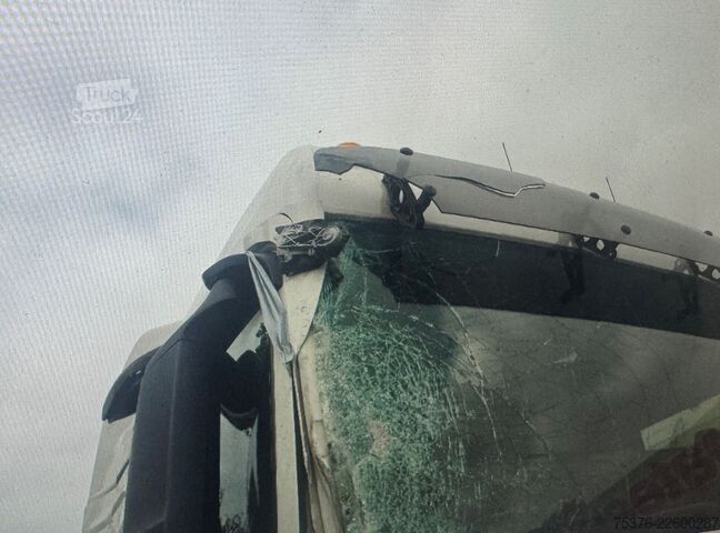 Standartinis vilkikas MAN TGX 18.510 beschädigt /damaged