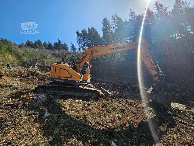 Escavatore cingolato HYUNDAI HX 235 LCR