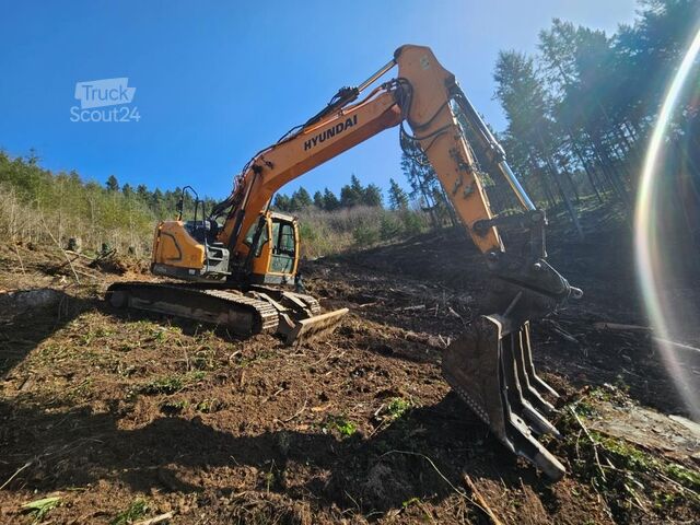 Escavatore cingolato HYUNDAI HX 235 LCR