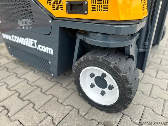 Fyrvägstruck Combilift CB3000/LPG /2016 year/ Perfect condition