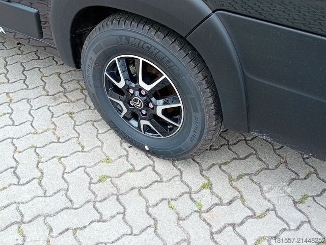 Kemperis BÜRSTNER Campeo C 640 Abwassertank isoliert, Markise