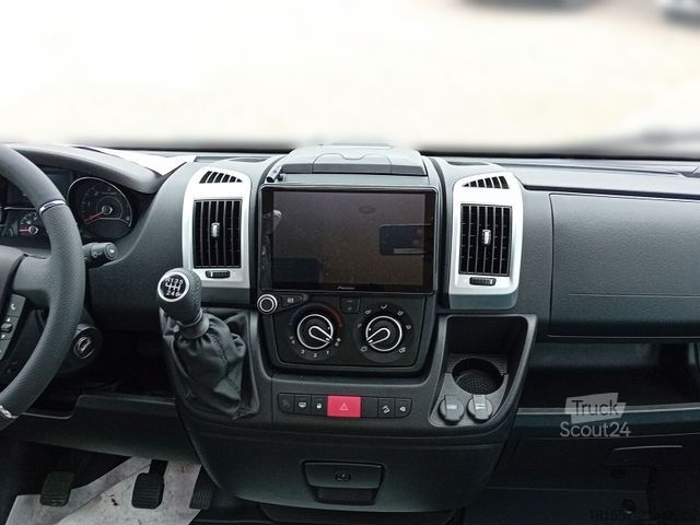 Kemperis BÜRSTNER Campeo C 640 Abwassertank isoliert, Markise