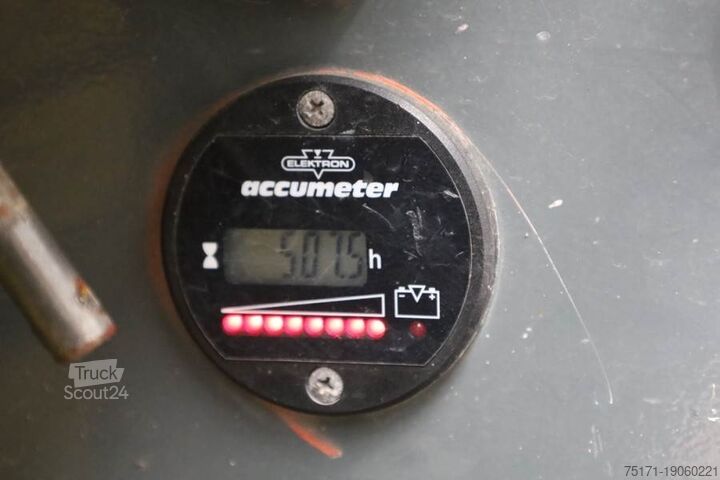 Scissor lift Holland Lift Ecostar HL-11816 Electric, 14m Working Height, 300