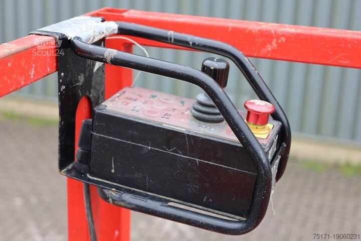 Scissor lift Holland Lift Ecostar HL-9710 Electric, 12m Working Height, 325k