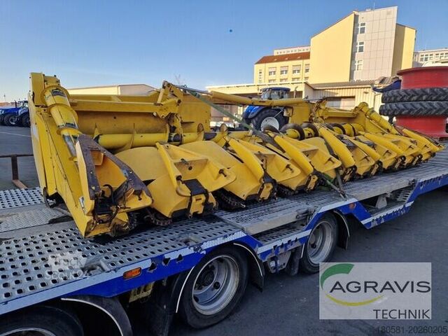 Combine harvester New Holland MF 875 W