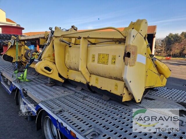 Combine harvester New Holland MF 875 W