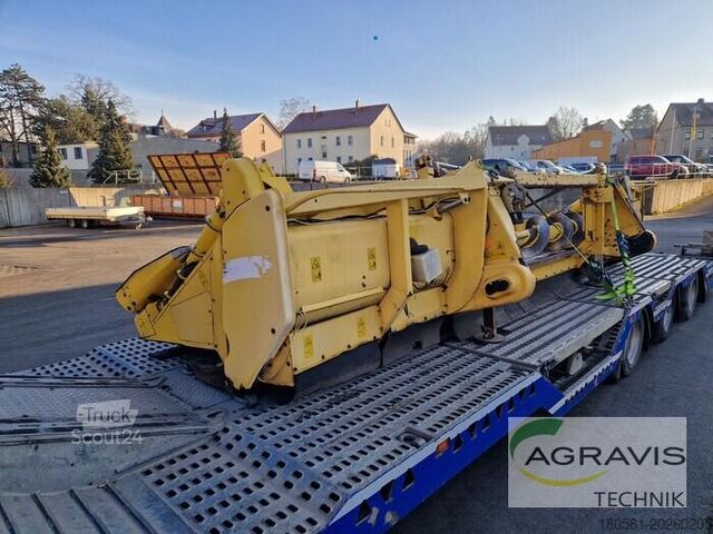 Combine harvester New Holland MF 875 W