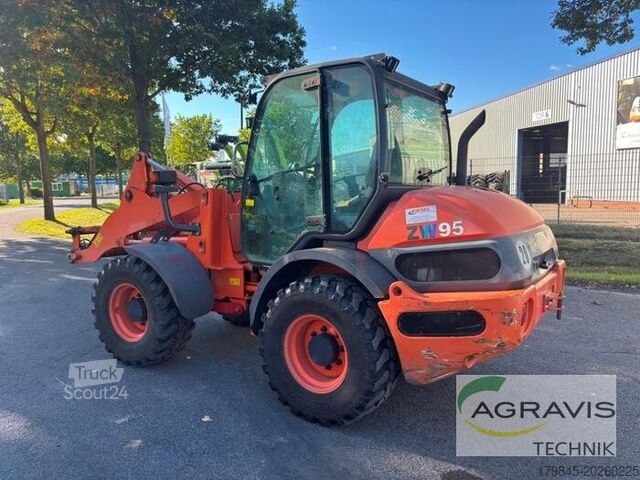Gårdslastare Hitachi ZW 95