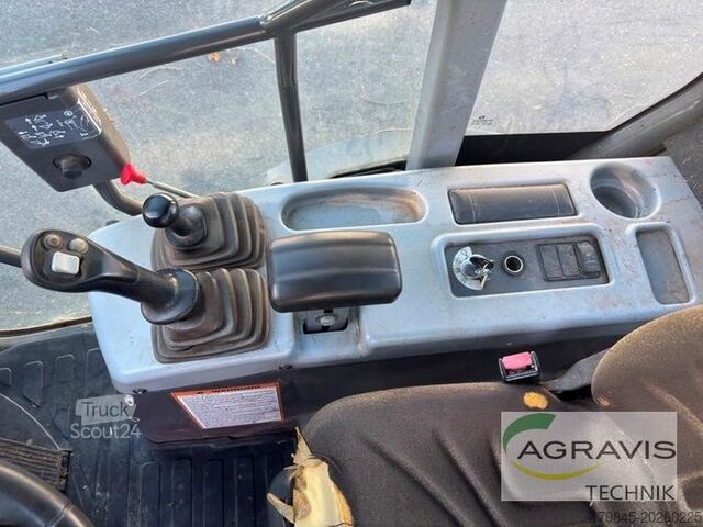 Gårdslastare Hitachi ZW 95