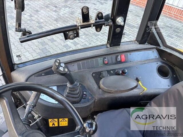 Gårdslastare JCB TM 180