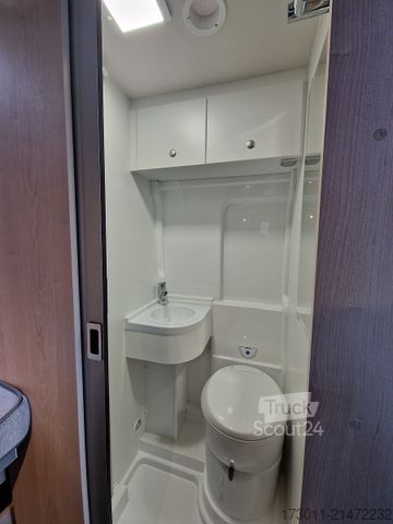 Camping-car CLEVER Drive 540 Roadrider 140PS Markise Navi RFK