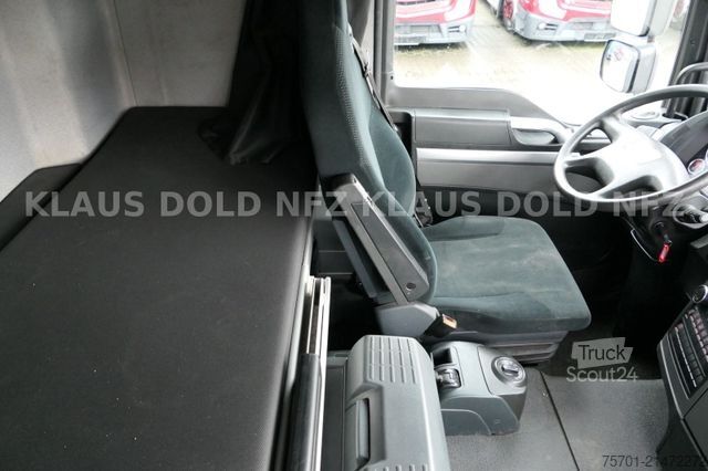 Automašīnu pārvadātājs furgons MAN TGL 8.250 geschloss. Autotransp. Moetefindt