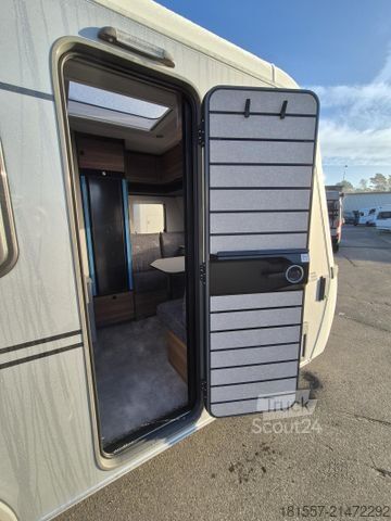 Caravan HYMER/ERIBA Eriba Novaline 442 1.800 kg / GFK Dach / 95 AH A