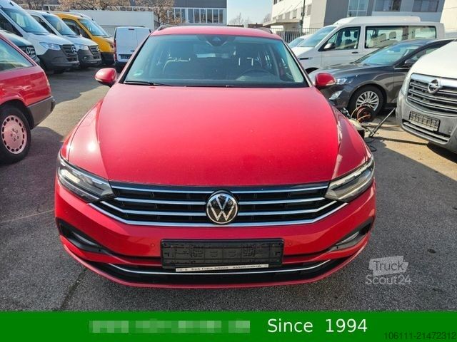 Kleinbus VOLKSWAGEN Passat Variant Business Navigation