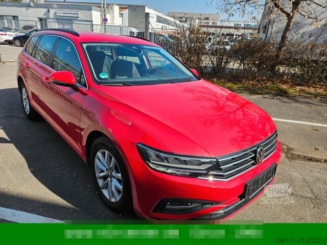 Kleinbus VOLKSWAGEN Passat Variant Business Navigation