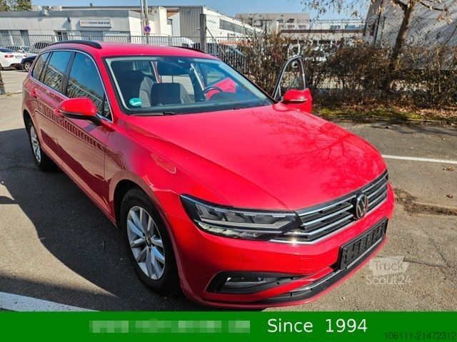 Kleinbus VOLKSWAGEN Passat Variant Business Navigation