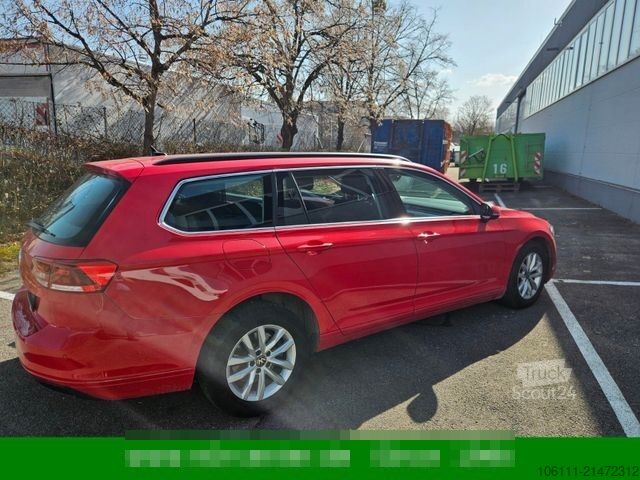 Kleinbus VOLKSWAGEN Passat Variant Business Navigation
