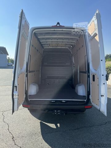 Panelová dodávka Mercedes-Benz Sprinter 317 CDI Hochdach Pro/Basic/Navi/