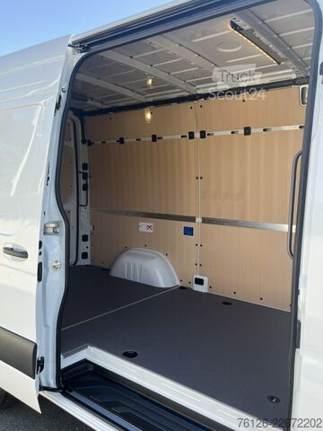 Panelová dodávka Mercedes-Benz Sprinter 317 CDI Hochdach Pro/Basic/Navi/