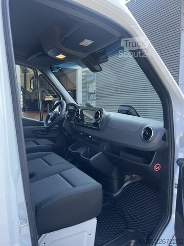 Panelová dodávka Mercedes-Benz Sprinter 317 CDI Hochdach Pro/Basic/Navi/