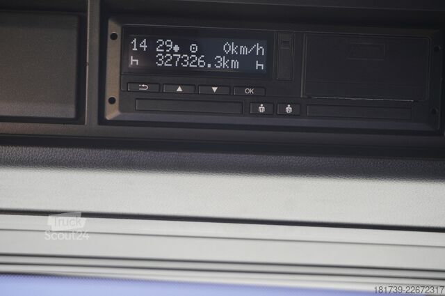 Chladírenský vůz MAN TGX 26.510 6×2-4 / Krone 19 EPAL refrige