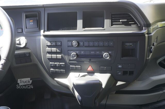 Chladírenský vůz MAN TGX 26.510 6×2-4 / Krone 19 EPAL refrige
