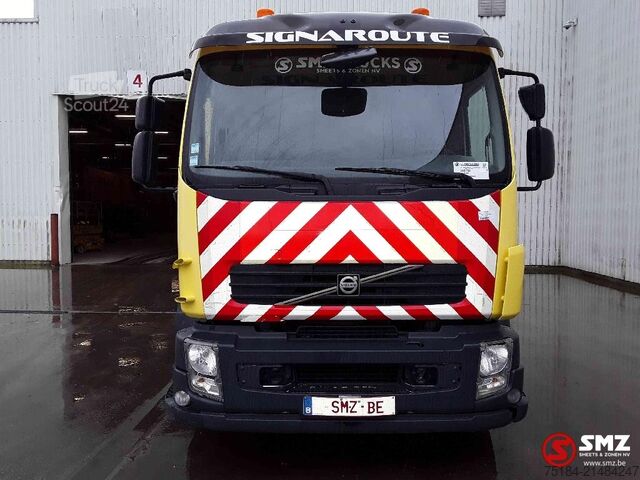 Plataforma de carga Volvo FL 210 375'km botsabsorber