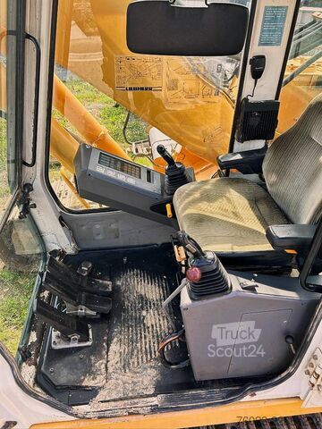 Pásový bager Liebherr R 912 HD