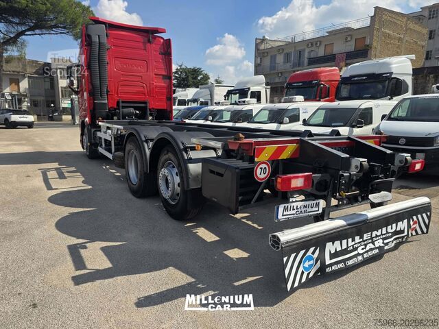Lkw-Fahrgestell Volvo FH 460 PORTACASSE L/TELAIO 2023