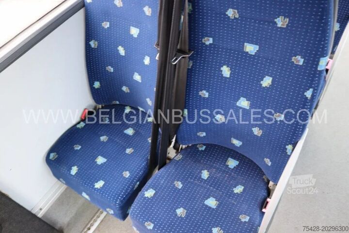 Mikrobus Mercedes VARIO O 813 DE