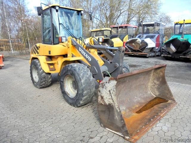 Utovarivač Volvo L 30 B