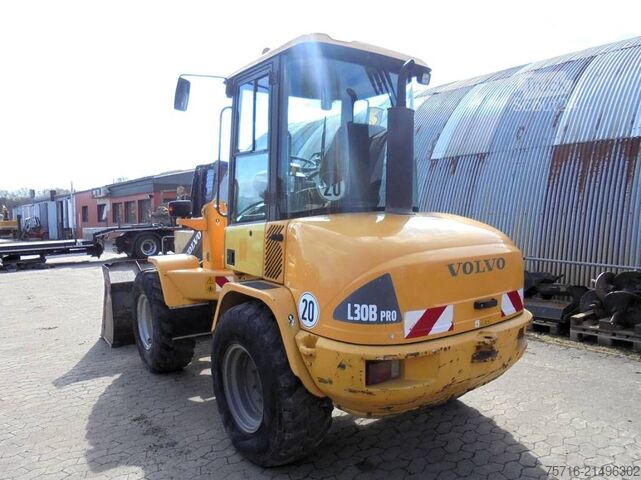 Utovarivač Volvo L 30 B