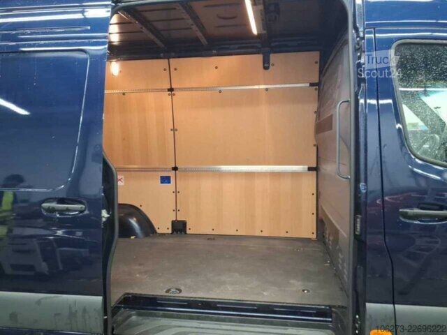Furgoneta Mercedes-Benz Sprinter 317 CDI,L2H2,Automatik,Kamera,Navi