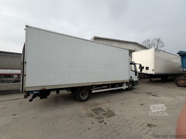 камион с платформа и падащ борд Iveco Eurocargo 75