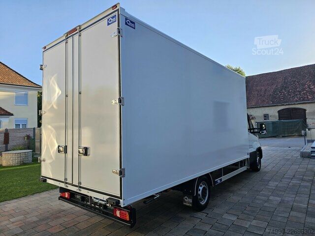 Dodávka Iveco Daily 35S18HA8 Automatik 3.0 Koffer 4,9 M. LED