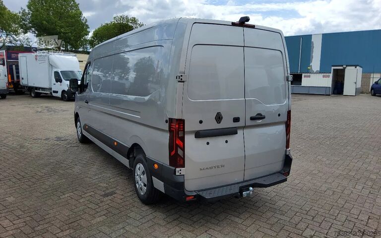 Фургон с ящиками Renault Master 170.35  EURO 6  L3H2 GESLOTEN GRIJS META...