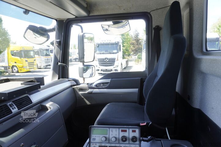 Hakowiec MAN TGM 26.340 6×2 E6 / Hydrolift hooklift