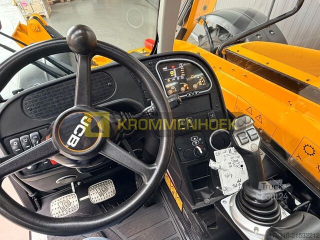 încărcător telescopic JCB 535-125 HiViz