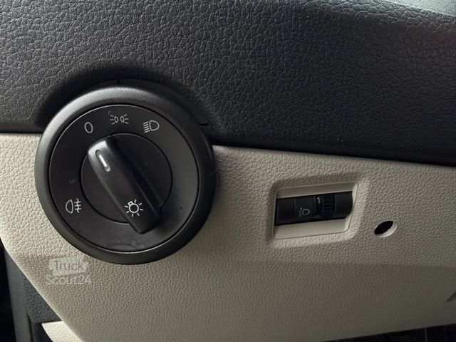 Minibus VOLKSWAGEN T6 Kombi 2.0 Tdi Lang L2 Klima 9Sitze Schiebetür