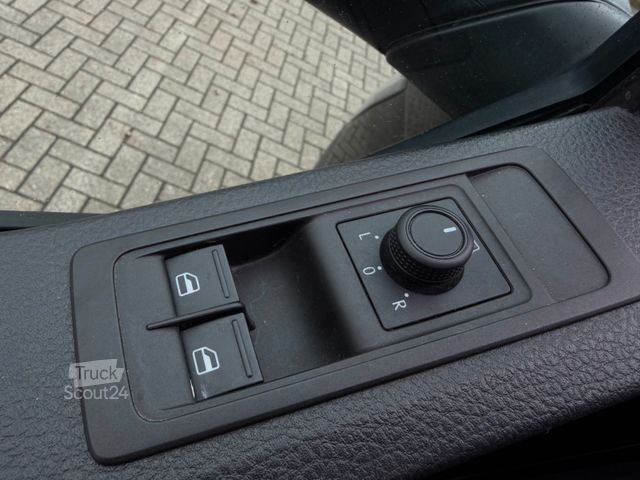 Minibus VOLKSWAGEN T6 Kombi 2.0 Tdi Lang L2 Klima 9Sitze Schiebetür