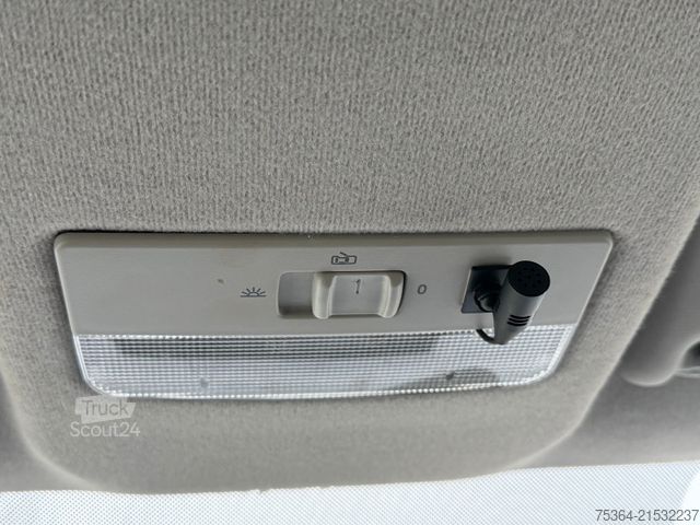 Minibus VOLKSWAGEN T6 Kombi 2.0 Tdi Lang L2 Klima 9Sitze Schiebetür