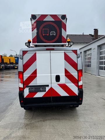 Skåpbil FIAT Ducato Begleitfahrzeug BF 3