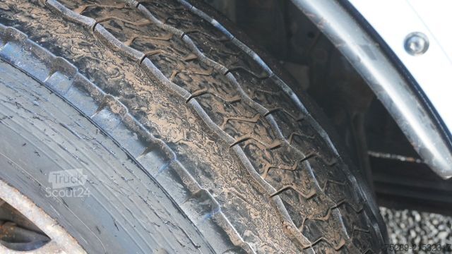 Autocarro con pianale e telone MERCEDES-BENZ Atego 1630 Pritsche + Plane Steckrungen