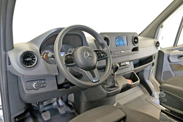 Ploščati dostavnik MERCEDES-BENZ Sprinter 311 CDI Kasten Klima Regalsystem BOTT