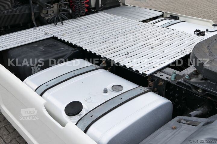 Cap tractor standard MAN TGX 18.480 XXL Retarder 2 Tanks Navi Euro 6