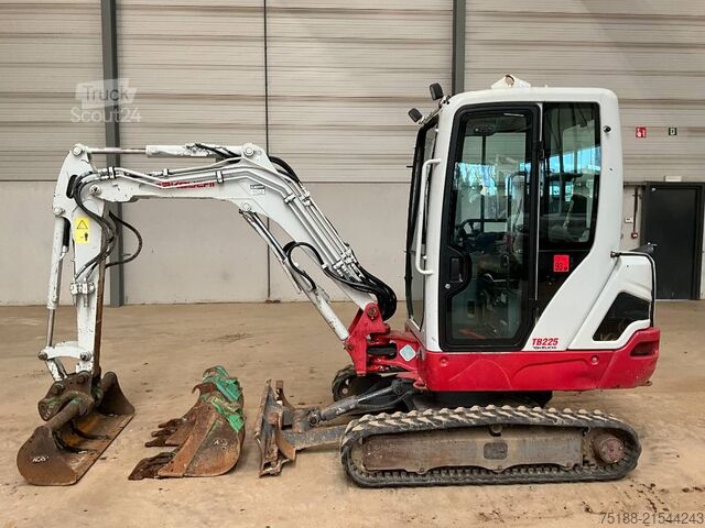 Minibagger Takeuchi TB 225