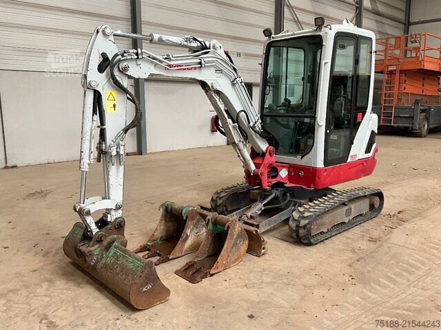 Minibagger Takeuchi TB 225
